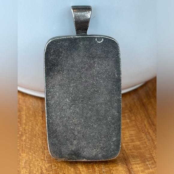 Charming pendant with vintage Gay Dog pic. Epoxy filled with sparkles. Silver. - Picture 7 of 9